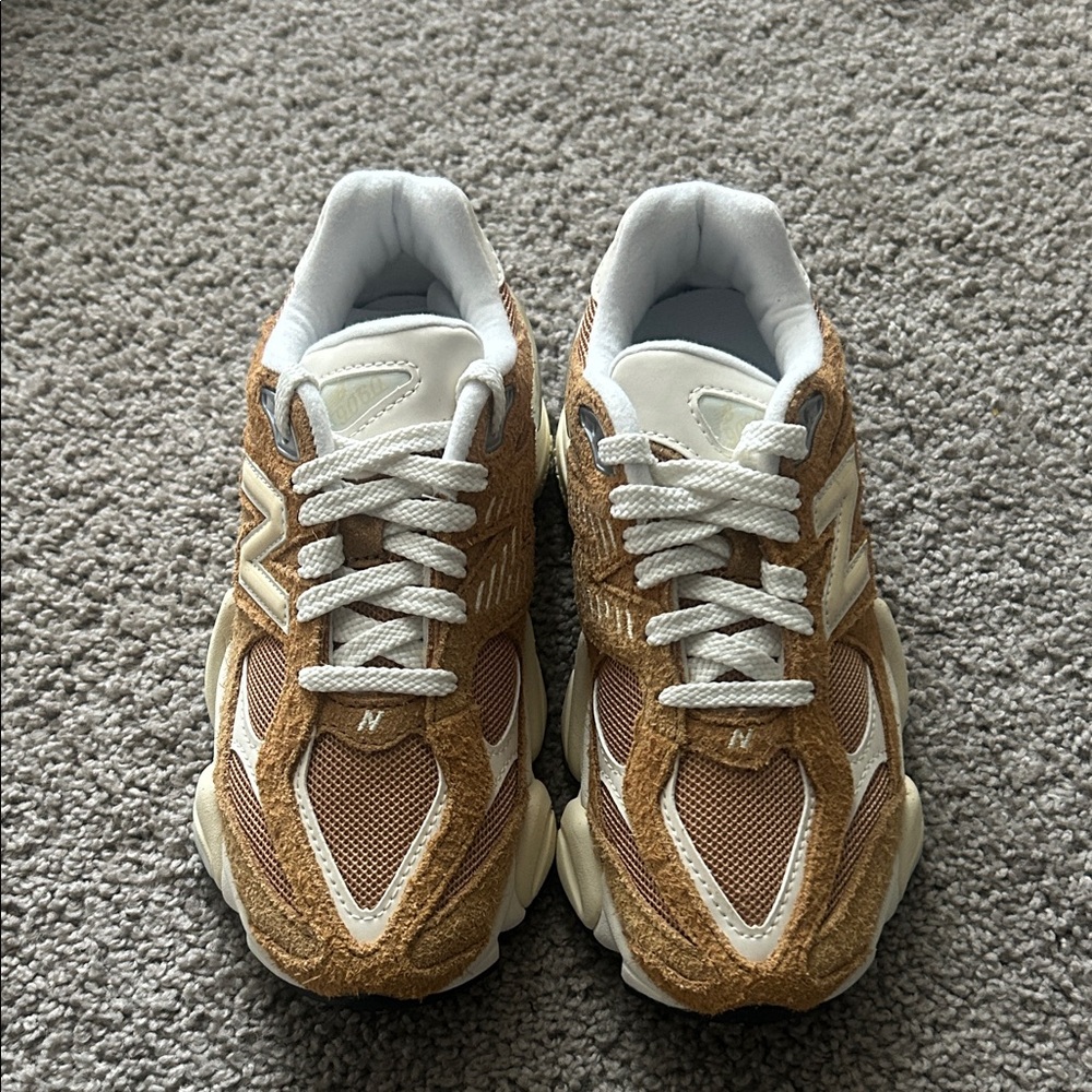 New Balance- Chunky Beige and White Fashion Sneakers - Picture 2 of 7